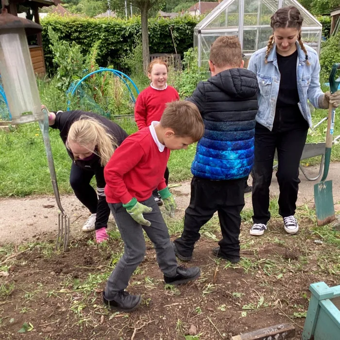 Gardening at Meadowfield (3)