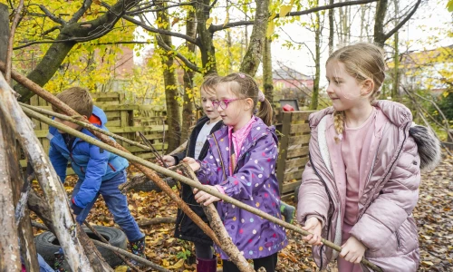 Austhorpe - Forest School - 2023 (7)